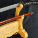 stojan pro meče - dvoupatrový, zdobený z přírodního masivu (lakovaný)